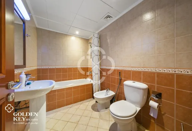 Stunning 2 Bedroom | Bills Included | Marina View