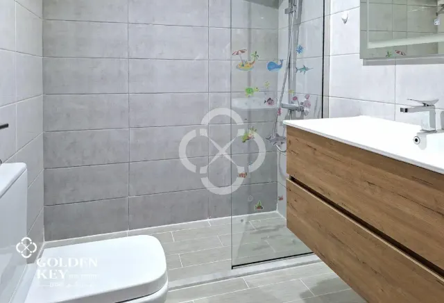 Modern 2BR with Balcony | Sea View | Bills Included