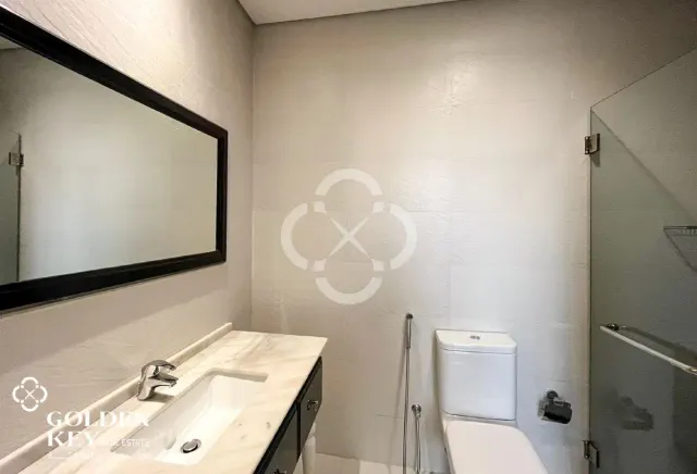 Bills Included | 2 BHK w/ Balcony | Semi-Furnished