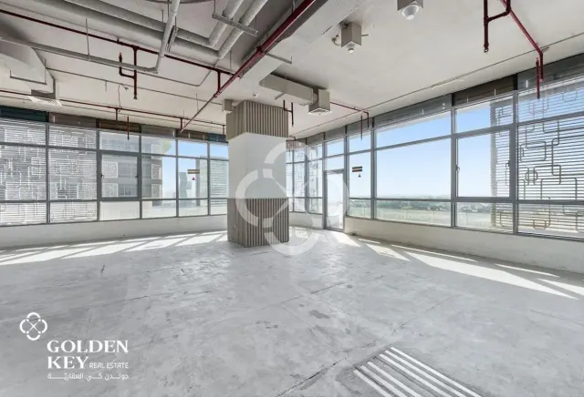 Balcony| Spacious Office space for Rent| Sea View