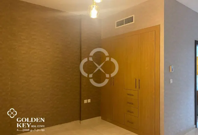 Affordable Studio in Fox Hills with Title Deed