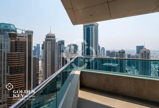 Bills/WIFI Included | Stunning 3BR+Maid | Sea View
