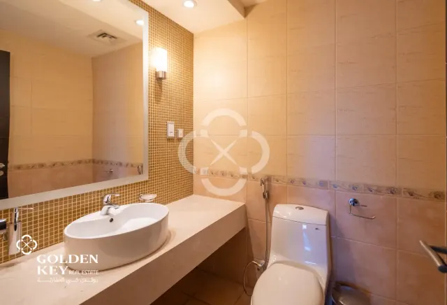 Bills/WIFI Included | Stunning 3BR+Maid | Sea View