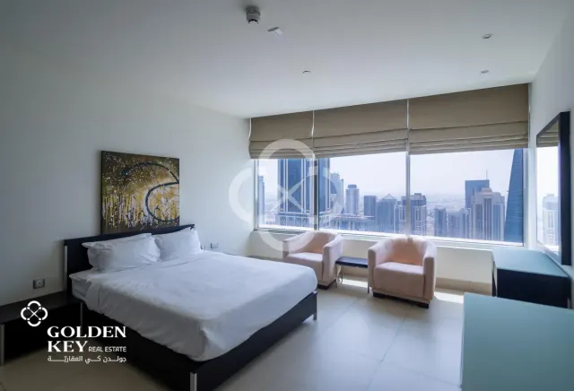 Bills/WIFI Included | Stunning 3BR+Maid | Sea View
