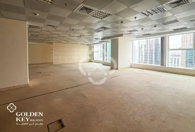 Exceptional Full-Floor Office with Sea View