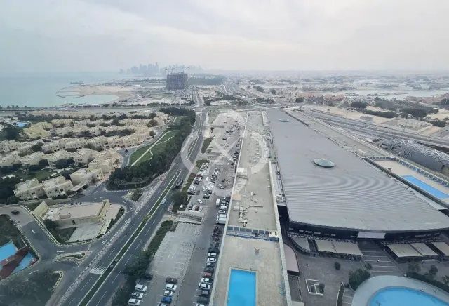 فرصة استثمارية مميزة | طابق كامل - شقتان بغرفتي نوم | أبراج زيغ زاج