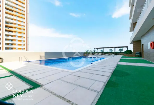 Sea View | Ready 1BR with Balcony | Bills Included - view 3