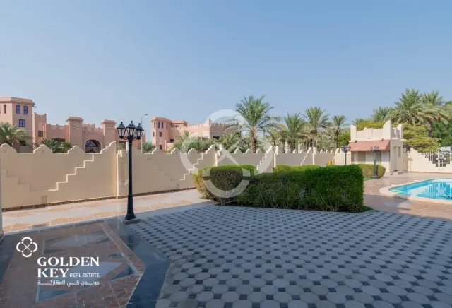 SF | Spacious 3BR Villa | West Bay Lagoon