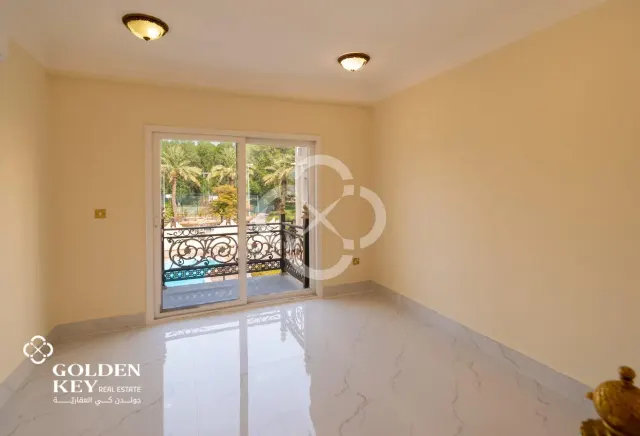 SF | Spacious 3BR Villa | West Bay Lagoon