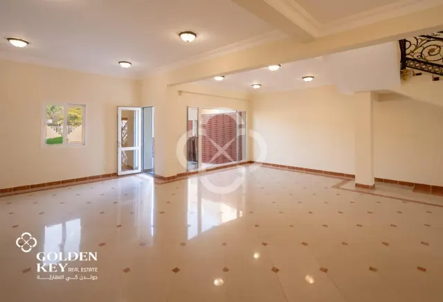 SF | Spacious 3BR Villa | West Bay Lagoon