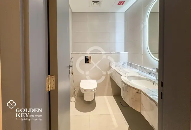 Bills Included | Stunning 1-Bedroom in Foxhills