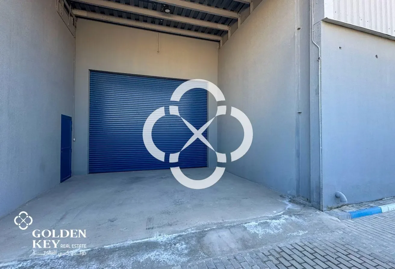 General Warehouse + Labor Camp | Birkat Al Awamer