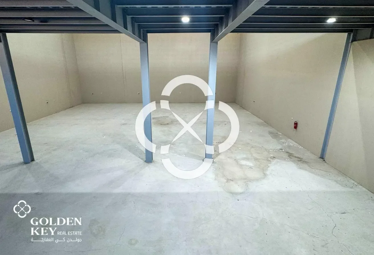 General Warehouse + Labor Camp | Birkat Al Awamer