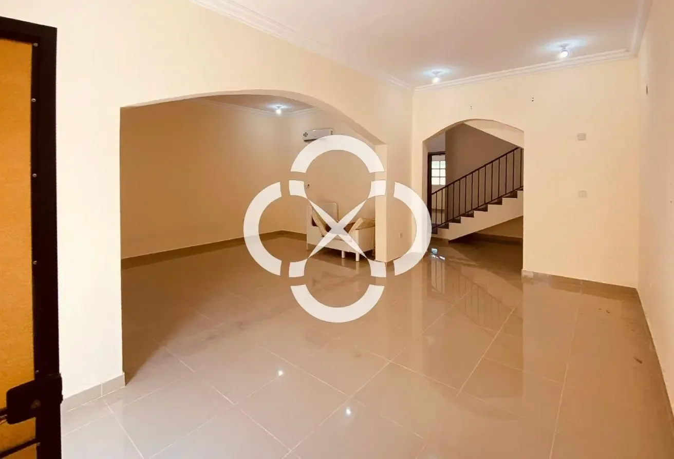 4 Villas for Executive Staff in Umm Salal Ali