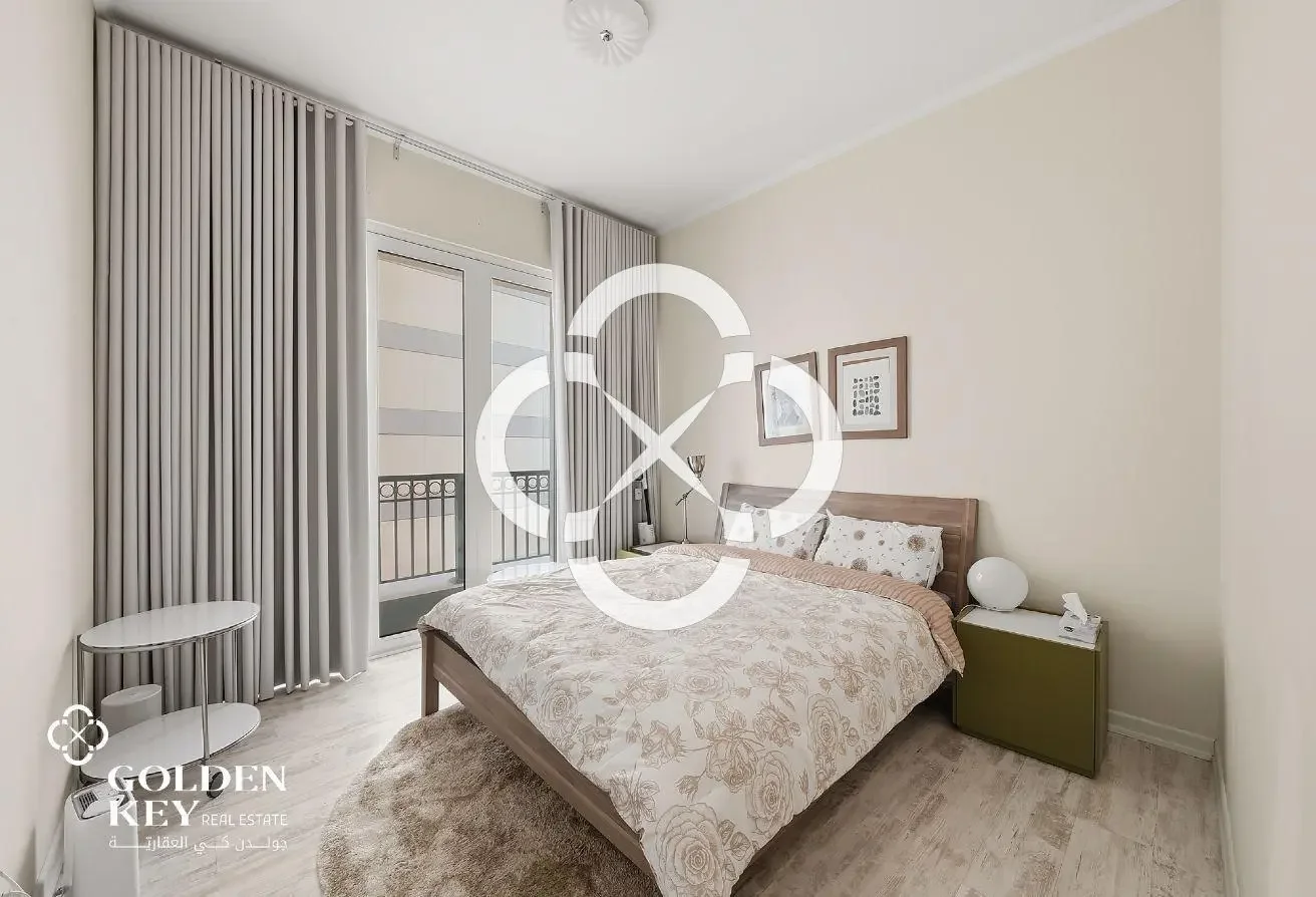 Beach View Fully renovated 2BR | Bills Included |