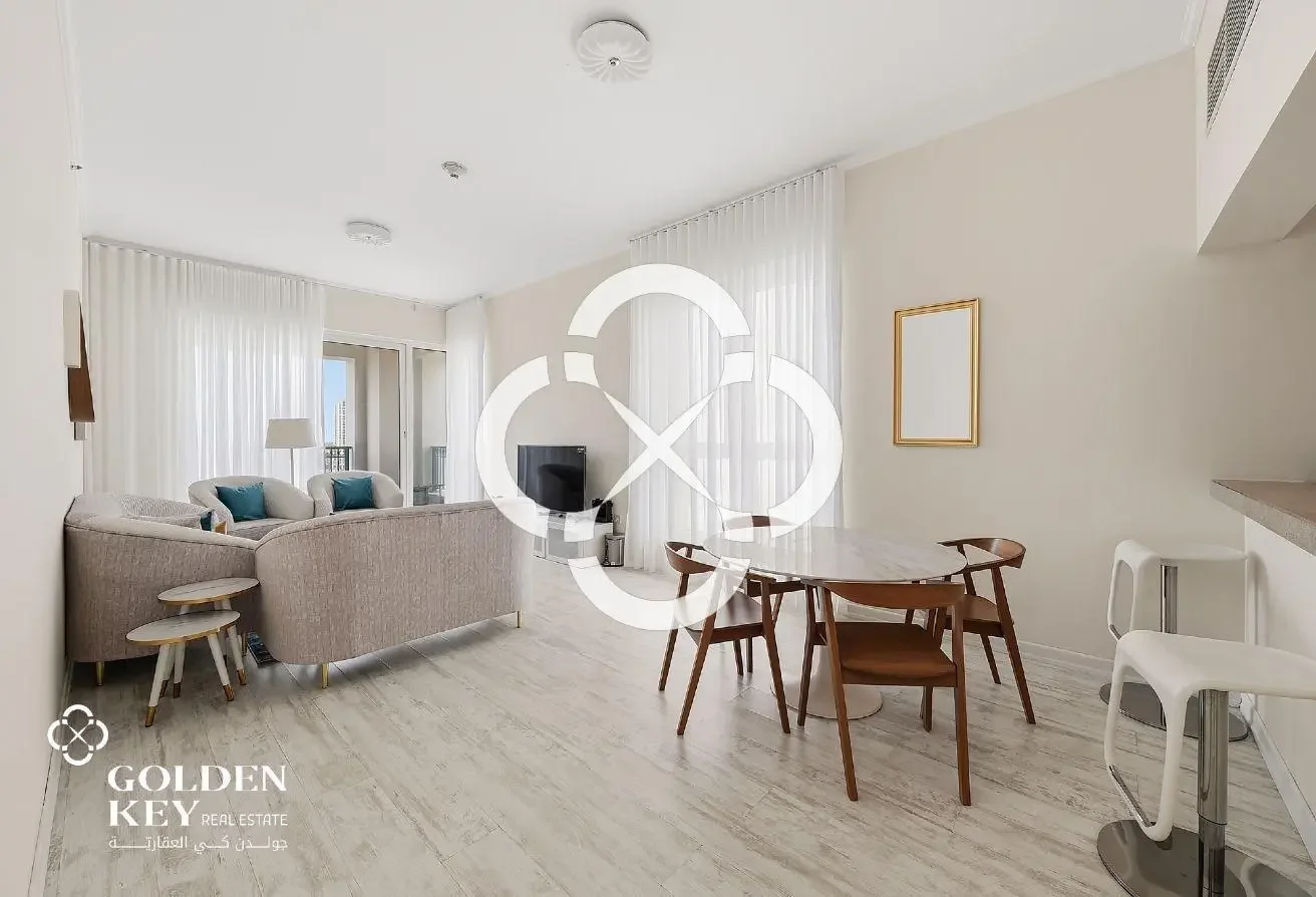 Beach View Fully renovated 2BR | Bills Included |
