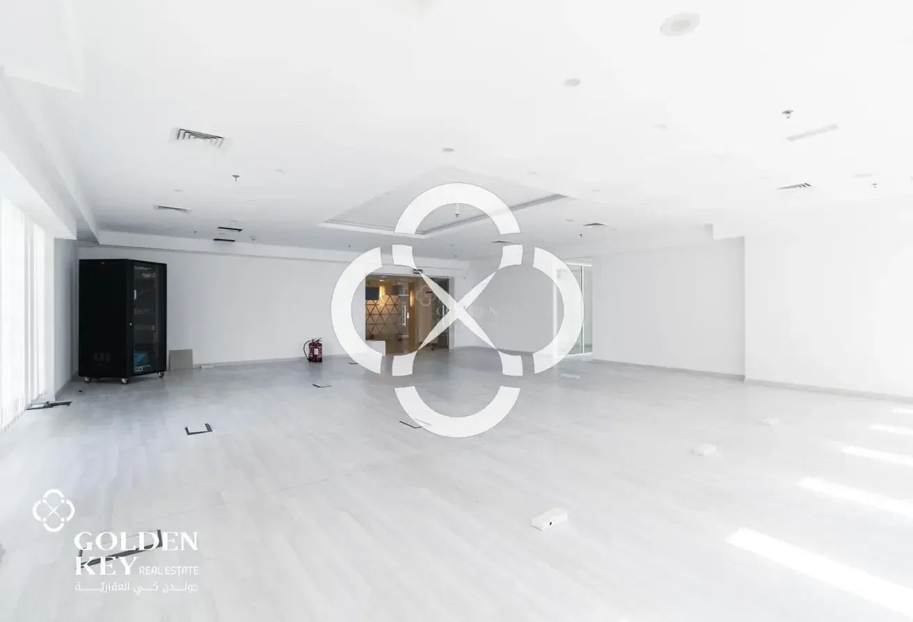 Large Office Space | Sunfilled | Great Tower