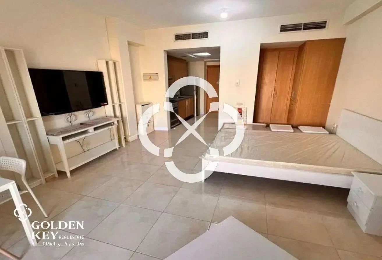Spacious Studio | Fully Furnished | Bills Included - view 3