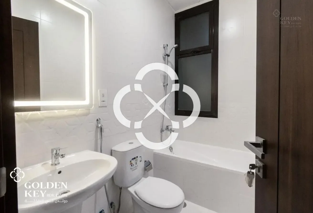 BILLS & WIFI INCLUDED | Furnished | Prime Location - view 3