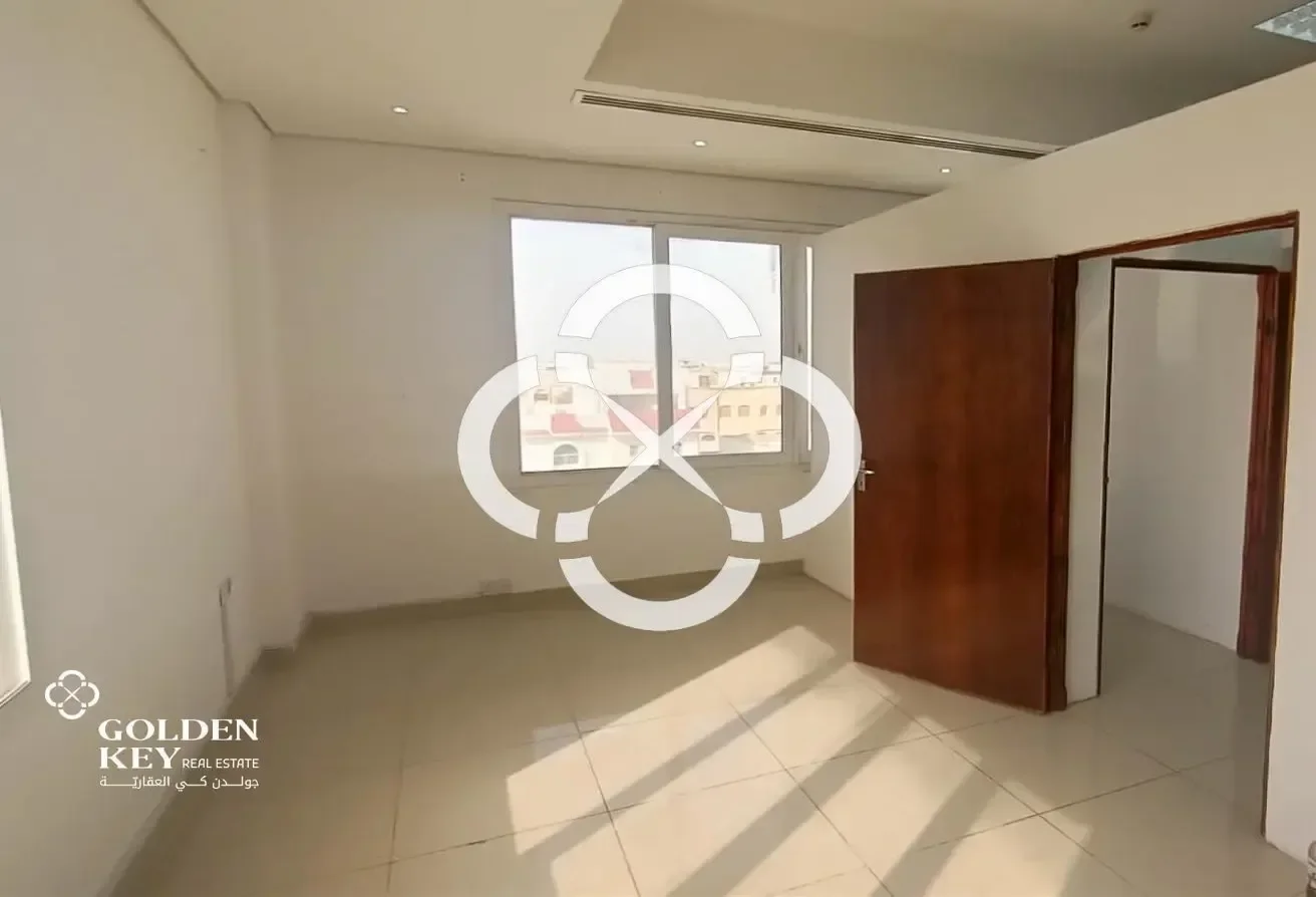 5 Office space for Rent Prime location