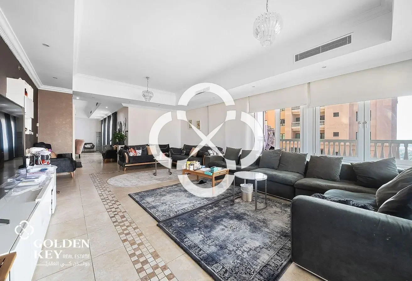 FF-3BR with Balcony and Sea View | Spacious Layout