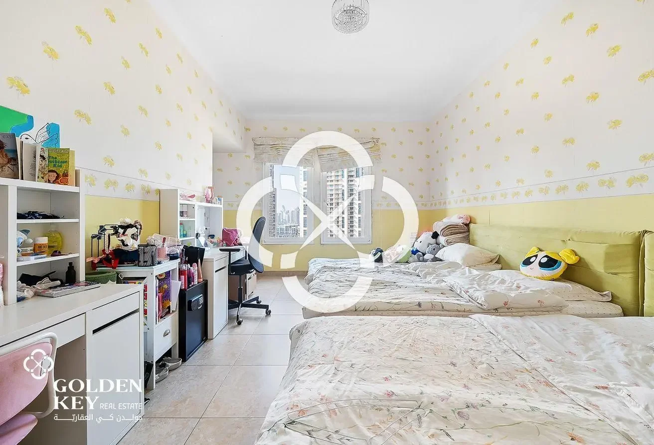 FF-3BR with Balcony and Sea View | Spacious Layout