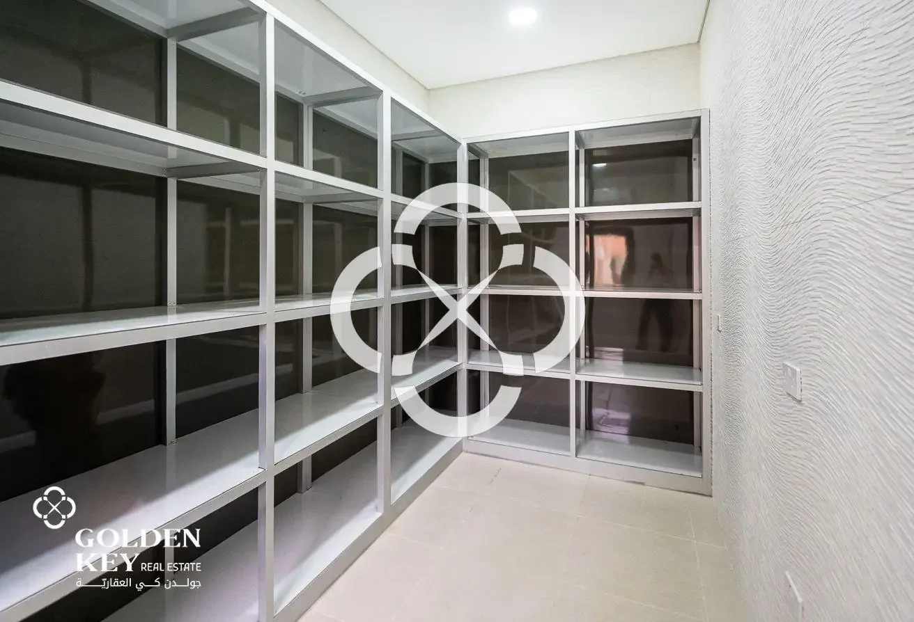 Standalone 7BR Villa with Pool | Luxury Finishes