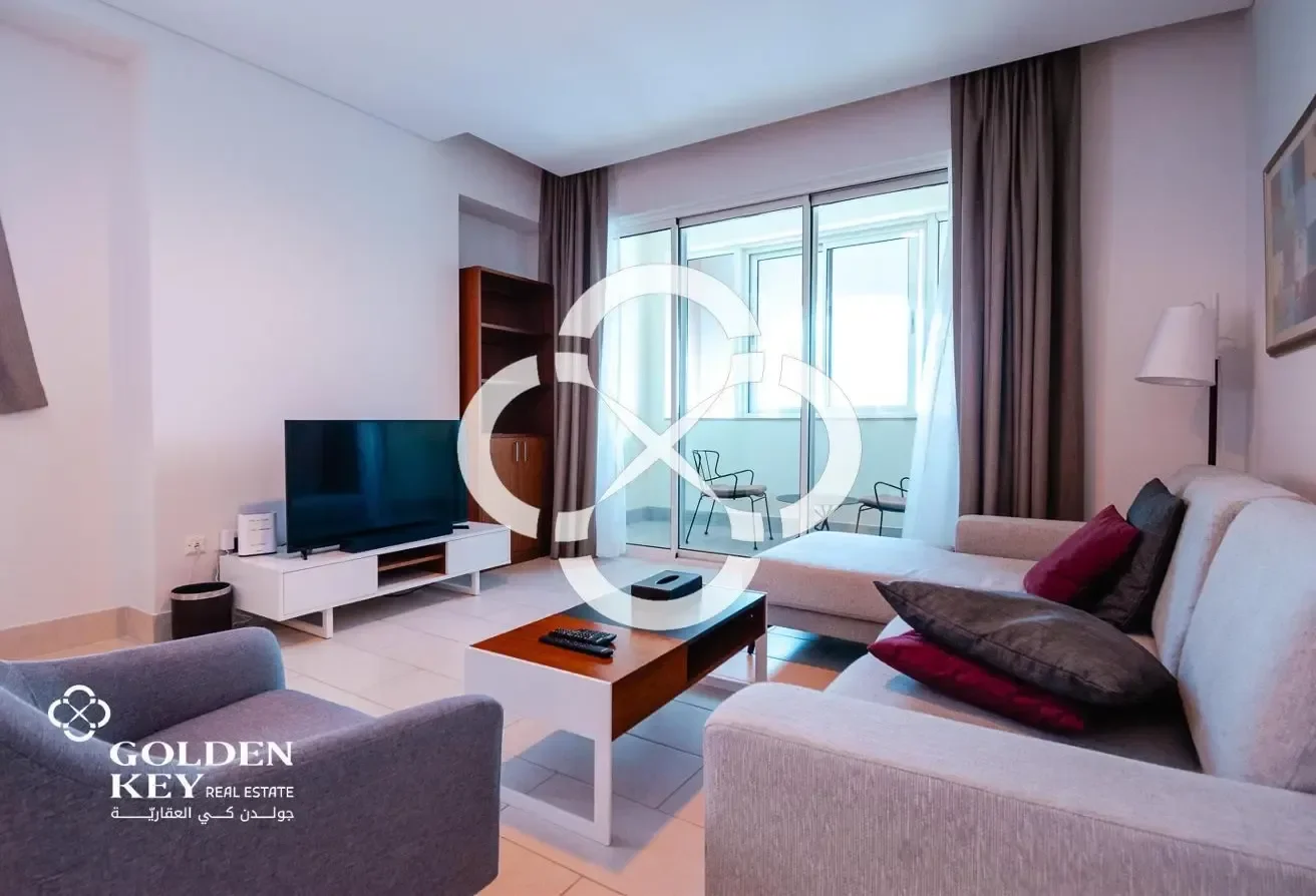 NO COMMISSION | Bills Included+ WIFI | Sea view
