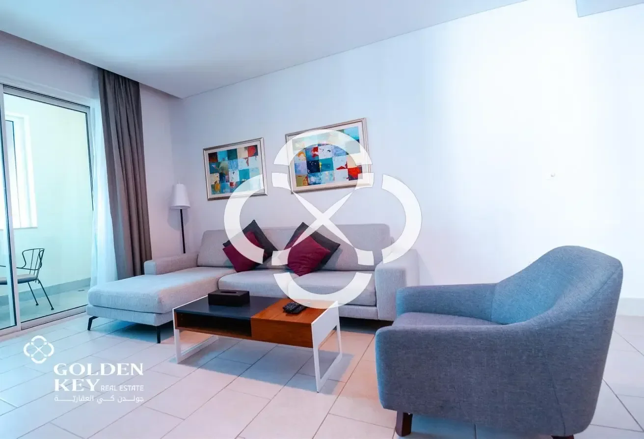 NO COMMISSION | Bills Included+ WIFI | Sea view
