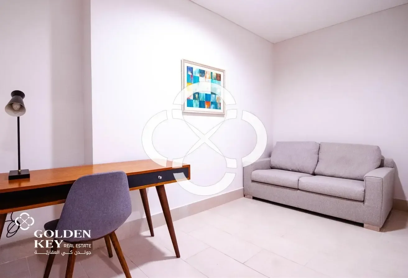 NO COMMISSION | Bills Included+ WIFI | Sea view