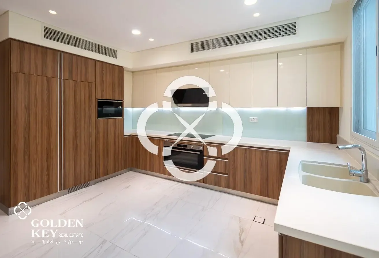 NO COMMISSION | MODERN VILLA 6BR w/ Private Pool