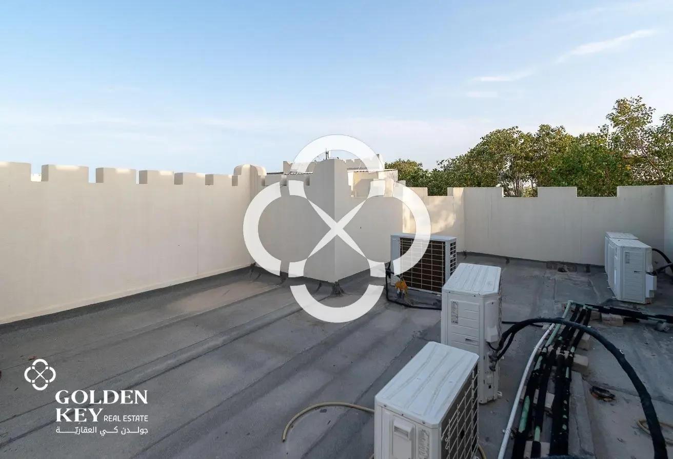 5BR+Maid Villa with Private Pool | West Bay Lagoon