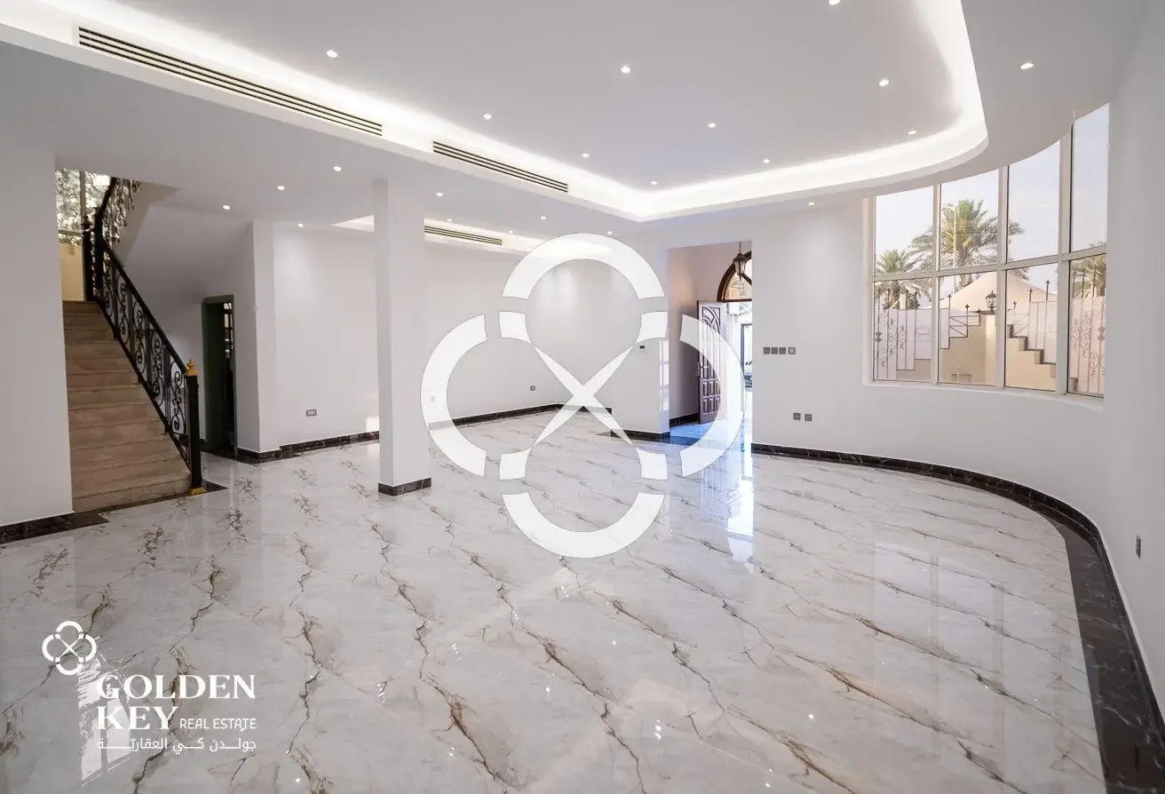 5BR+Maid Villa with Private Pool | West Bay Lagoon