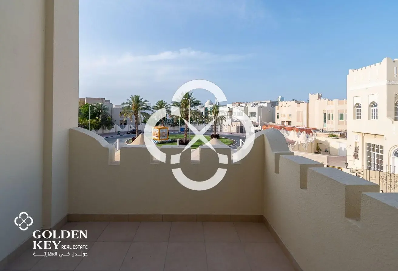 5BR+Maid Villa with Private Pool | West Bay Lagoon