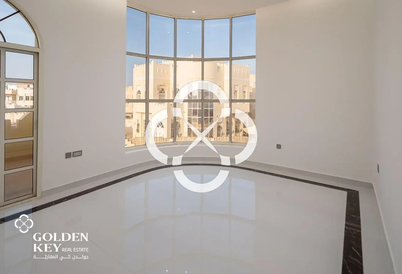 5BR+Maid Villa with Private Pool | West Bay Lagoon