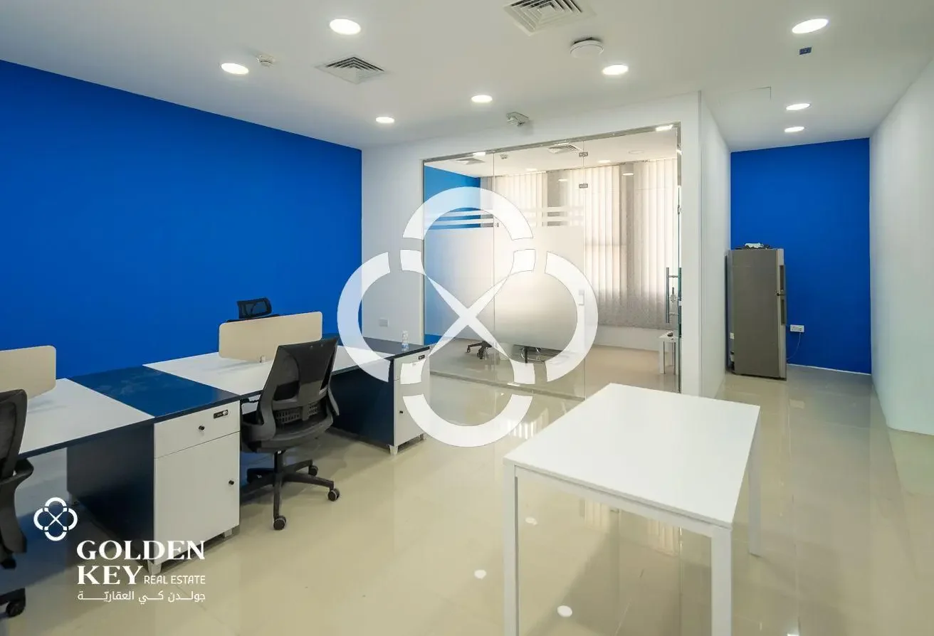 Ready to Use Office in Prime Tower | Foxhills