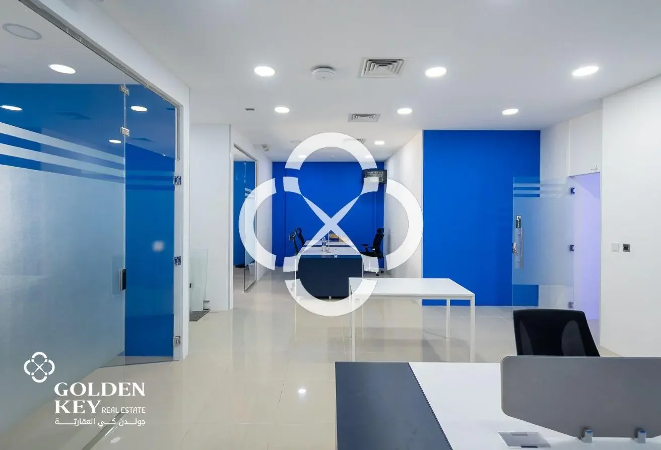 Ready to Use Office in Prime Tower | Foxhills