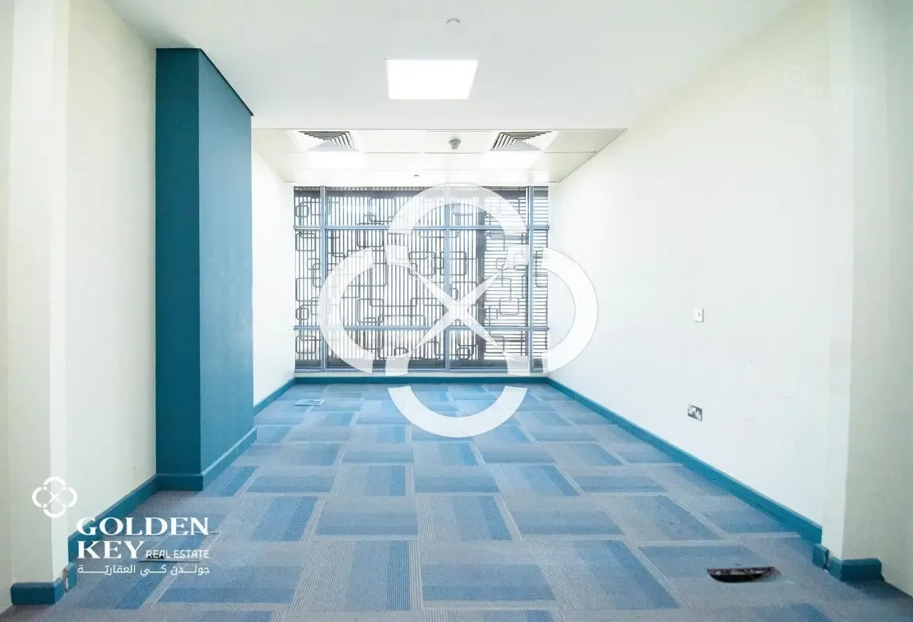 Sea View Luxury Office Space in Lusail, Marina