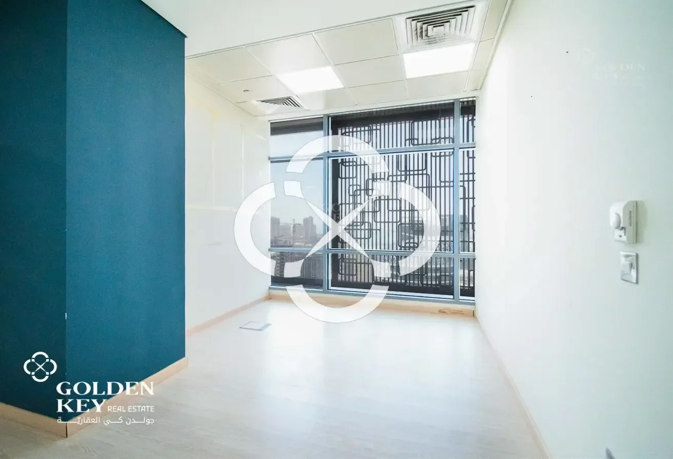 Sea View Luxury Office Space in Lusail, Marina