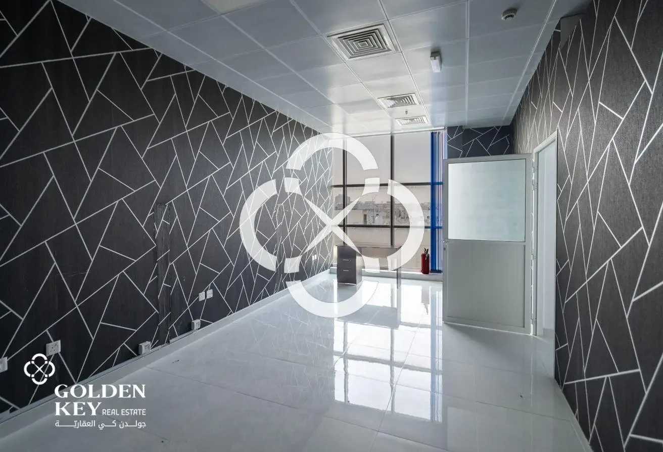Well-Located Office Space in Matar Qadeem