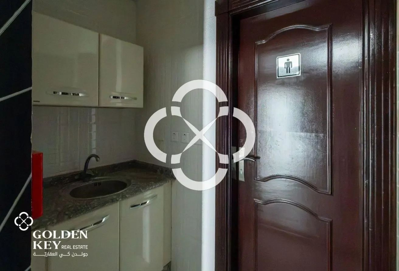Well-Located Office Space in Matar Qadeem