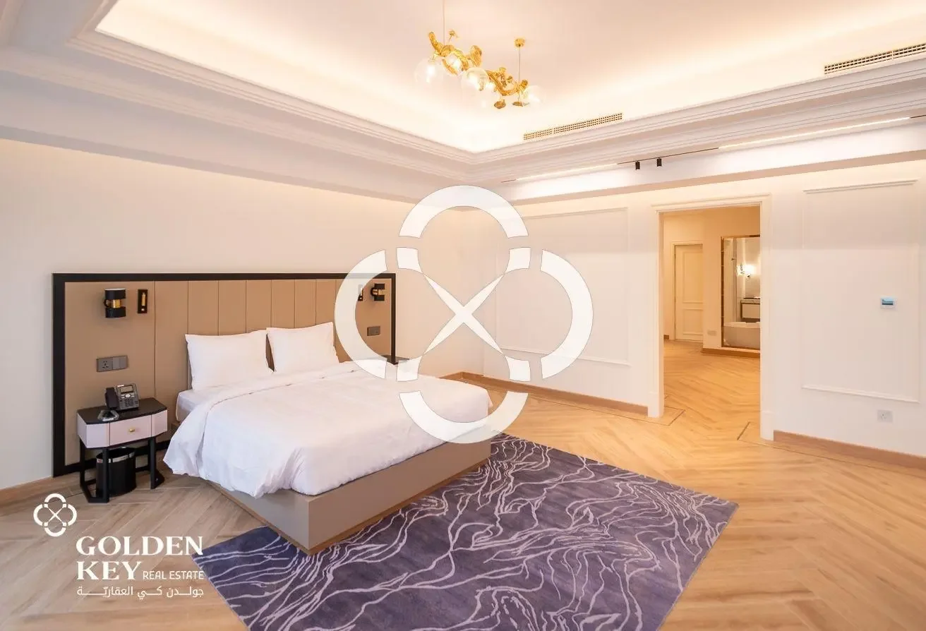 5BR+ | Luxury Villa | Privet pool | Beach access