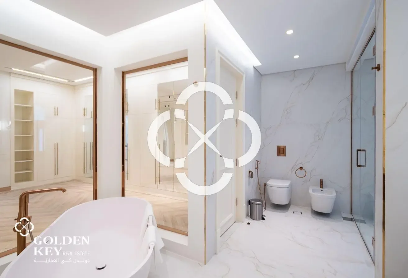 5BR+ | Luxury Villa | Privet pool | Beach access