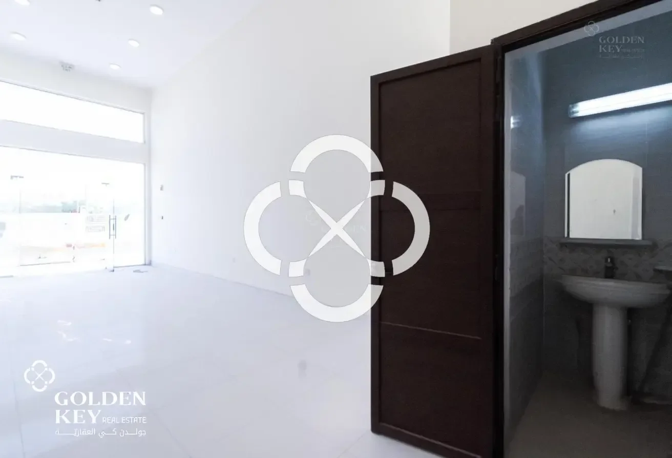 BRAND NEW BUILDING FOR SALE| ACCESSIBLE| 2635 SQM