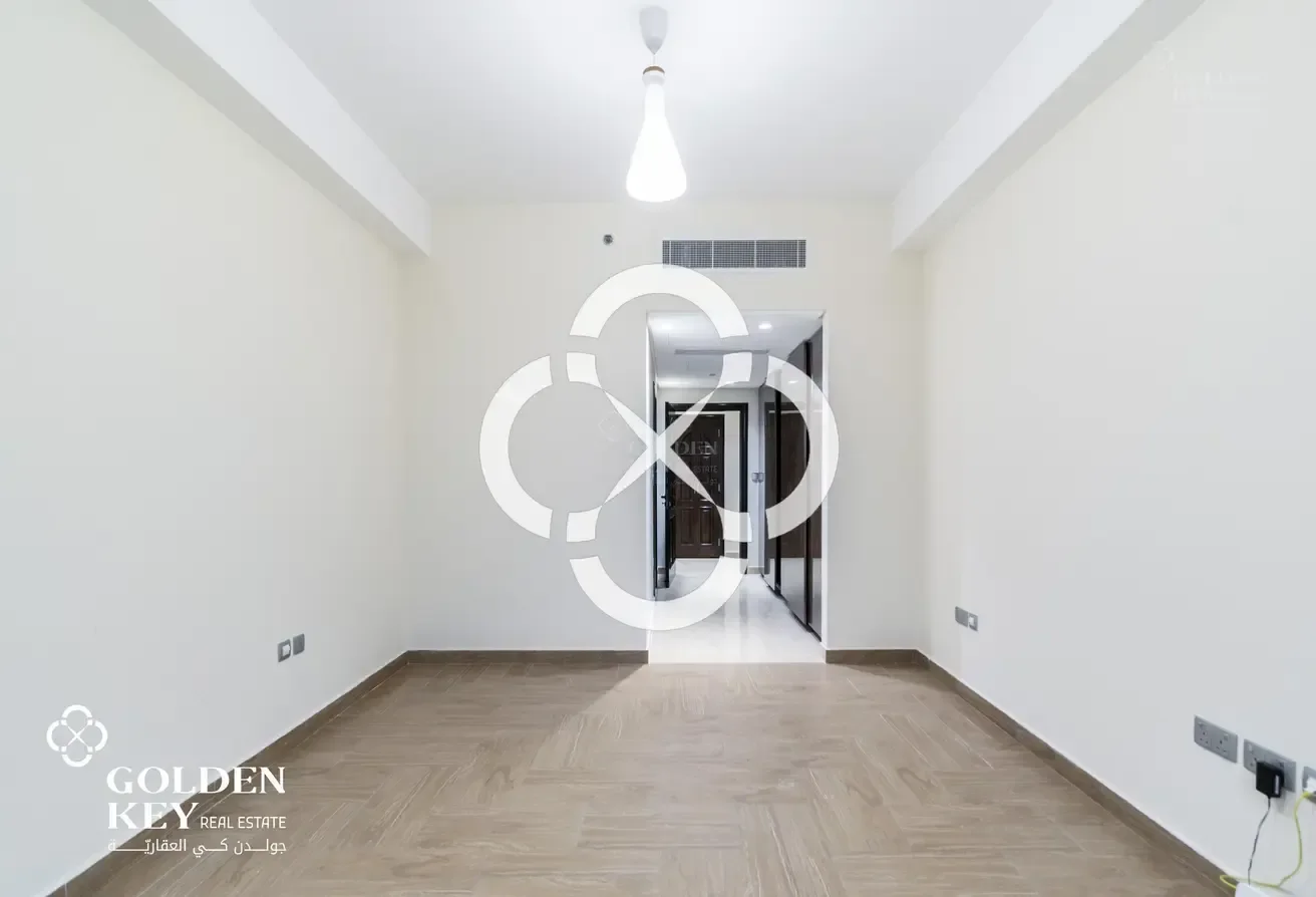 Bills included | SF 2BR with Balcony| Beach Access