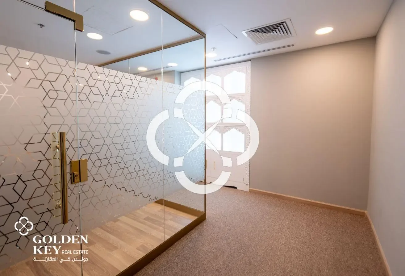 Fully Fitted Office – West Bay Business District