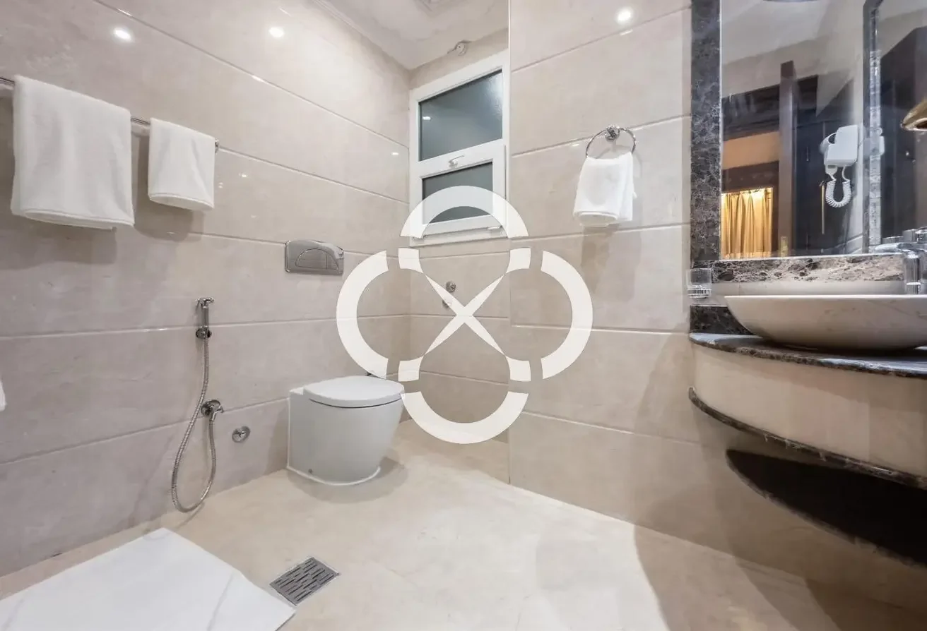Superior Suite | Spacious 1 Bedroom | Old Airport