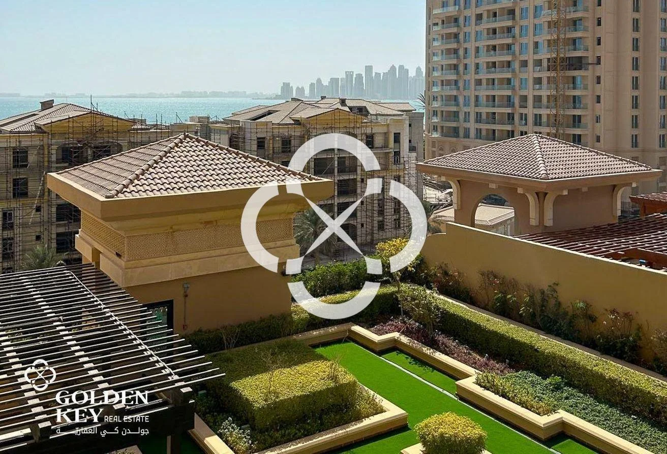 Upgraded | Modern Studio w/ Balcony | Porto Arabia