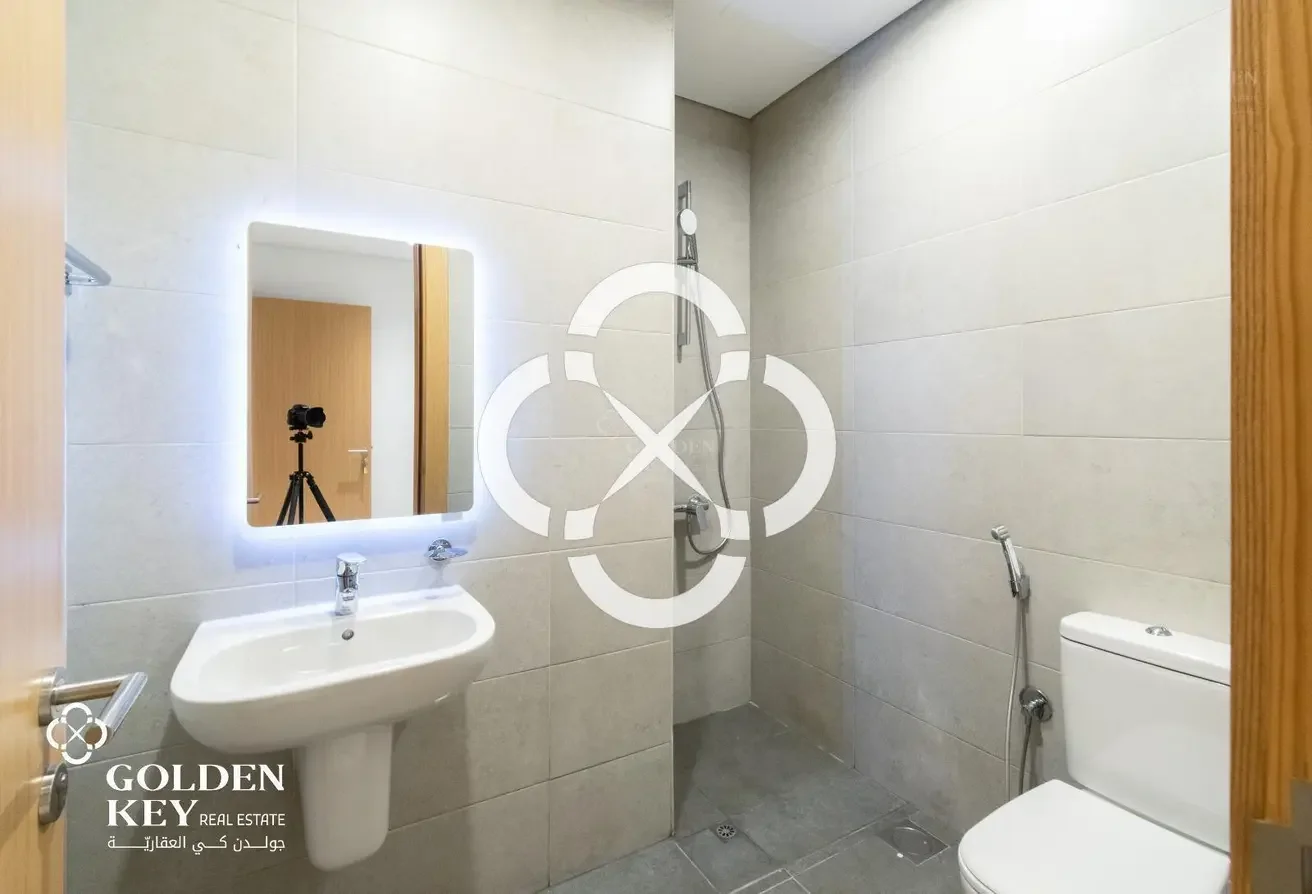 Luxury Tower | 3BR+Maid w/ Balcony |Bills Included