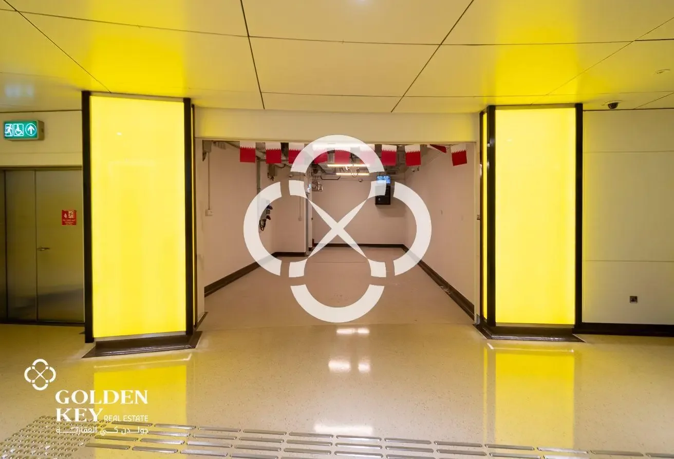 Retail Shop for Rent in Yacht Club Metro Station